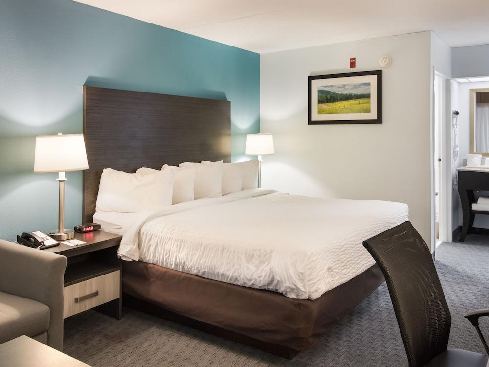 Clarion Inn Cleveland Near University Екстериор снимка